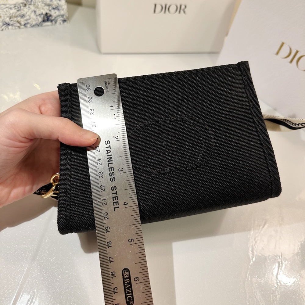 Dior🖤cosmetic pouch DIY crossbody/tote bag - Picture 9 of 12